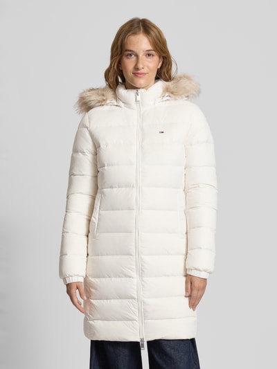 Tommy Jeans Płaszcz puchowy o kroju regular fit z wypełnieniem kaczym puchem Złamany biały 4