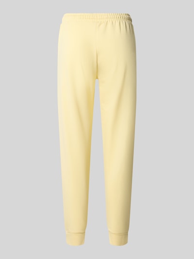 Produktfoto, Slim Fit Sweatpants met viscose van Christian Berg Woman, geel, opgestikte zakken, elastische band met tunnelkoord, elastische boordjes