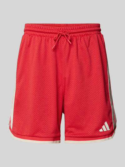 Produktfoto, Shorts mit elastischem Bund und Kordelzug von adidas Sportswear in Rot, lockerer Schnitt, Logo-Print, Mesh-Textur