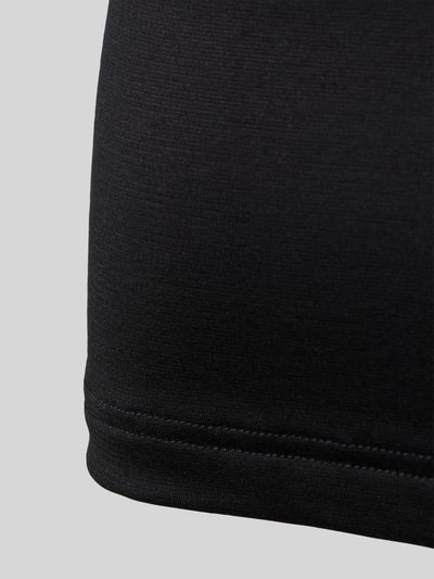 Produktfoto, czarny Muskelshirt aus Modal-Mix mit Rundhalsausschnitt od Mey, gładka struktura, krój slim fit, widoczny detal tkaniny