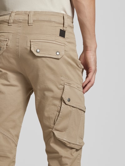 Alpha Industries Tapered Fit Cargohose mit Pattentaschen Modell 'COMBAT PANT' Sand 3