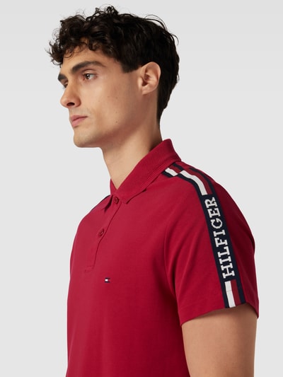 Tommy Hilfiger Koszulka polo o kroju regular fit z paskami w kontrastowym kolorze Wiśniowy 3