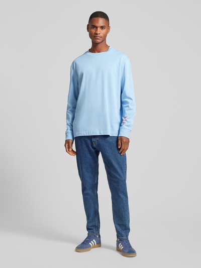 Mango Longsleeve mit Label-Print Blau 1