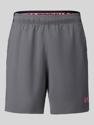 Produktfoto, grijze Regular Fit Sportshorts met logoprint van Under Armour, Heren Sportshorts, gladde stof, simpele vorm
