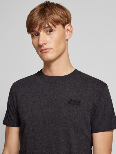 Superdry T-Shirt mit Label-Stitching Anthrazit Melange 3