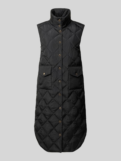 Produktfoto, zwarte bodywarmer met stiksels, regular fit, opstaande kraag, mouwloos design, opgestikte zakken, knoopsluiting, Model 'Olga' van FREE/QUENT, ruglengte maat S 113 cm, schouderbreedte 44 cm, borstwijdte 54 cm