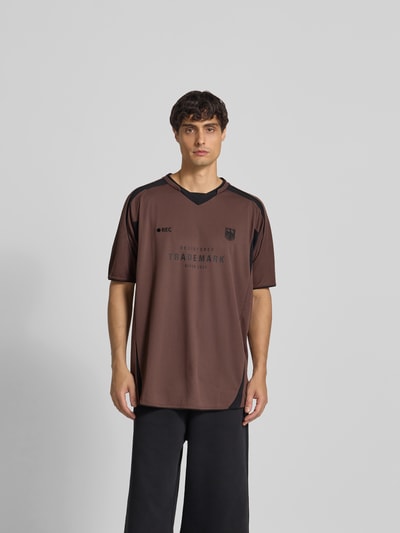 VETEMENTS Regular Fit Trikot mit Motiv-Stitching Mittelbraun 4