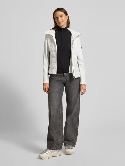 Marc Cain Kurtka pikowana o kroju slim fit z kapturem Złamany biały 1