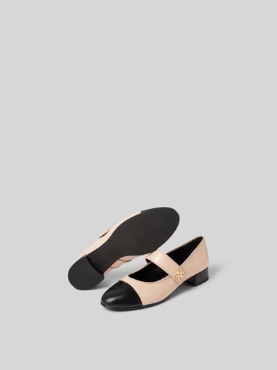 Tory Burch Ballerinas mit Label-Detail Beige 4