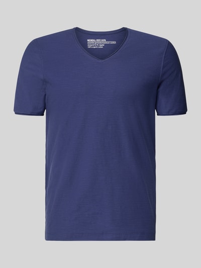 Produktfoto, T-shirt met V-hals en rolzoom van MCNEAL, puur katoen, regular fit, ruglengte bij maat M: 81 cm, effen blauw, gladde textuur