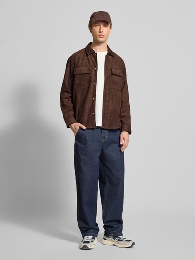 Only & Sons Regular Fit Jacke in Velourslederoptik mit Brustpattentaschen Modell 'RAVI' Dunkelbraun 1