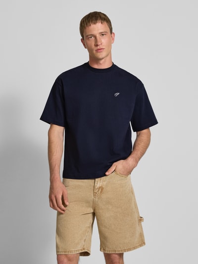 PROHIBITED T-Shirt mit Label-Stitching und Rundhalsausschnitt Marine 5