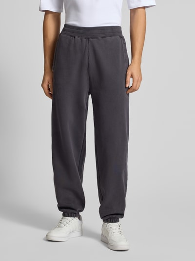DEUS EX MACHINA Relaxed fit joggingbroek met elastische band, model 'Shield' Zwart - 4