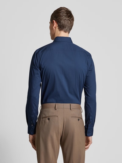 BOSS Slim Fit Business-Hemd mit Kentkragen Modell 'Roan' Marine 5