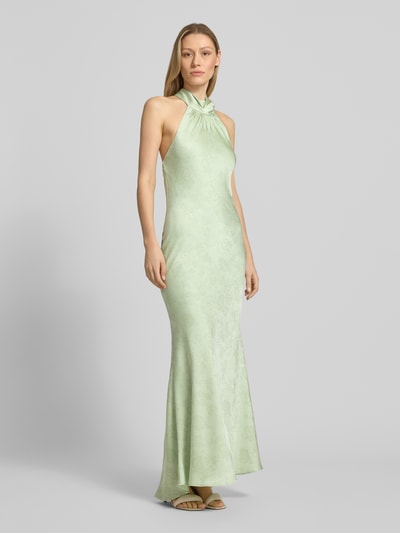 Neo Noir Abendkleid mit Neckholder und Schluppe Modell 'Fiona' Hellgruen 1