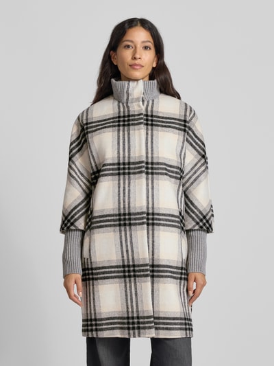 comma Mantel mit Stehkragen Offwhite 4