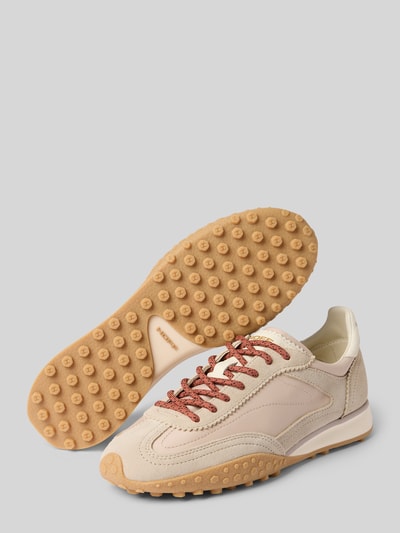 Produktfoto, Sneaker aus Leder-Mix mit Logo-Detail Modell 'Bridge' von HOFF, zaokrąglony krój, sznurowanie, podeszwa z bieżnikiem, wysokość obcasa 3 cm, wysokość cholewki 8 cm, szerokość w rozmiarze 40: 8 cm
