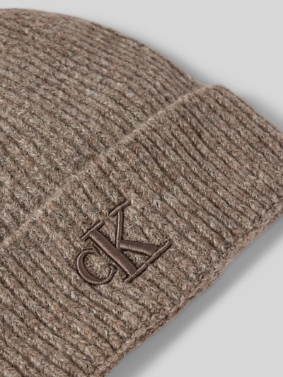 Calvin Klein Jeans Czapka beanie z wyhaftowanym logo model ‘THICK’ Szarobrązowy 2