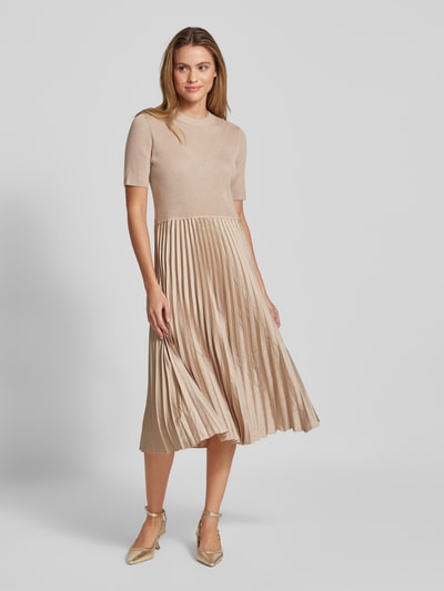 Christian Berg Woman Selection Midikleid mit Plisseefalten Taupe 4