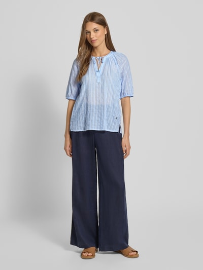 ZABAIONE Bluzka o kroju regular fit z rękawem o dł. 1/2 model ‘El44vi’ Jasnoniebieski 1