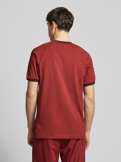 adidas Originals T-shirt met labelstitching Donkerrood - 5