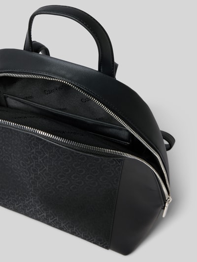 CK Calvin Klein Rucksack in Leder-Optik Modell 'CK CONVERTIBLE'
Black 4