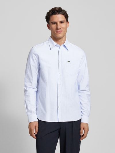 Lacoste Regular Fit Freizeithemd mit Logo-Patch Hellblau 4