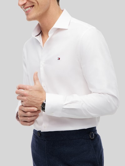 Tommy Hilfiger Regular Fit Businesshemd mit abgerundetem Saum Weiss 3