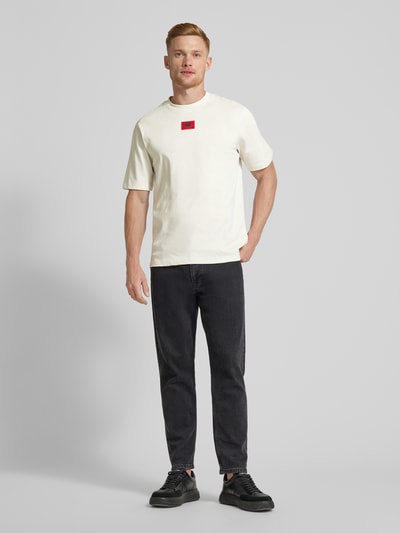HUGO T-Shirt mit Label-Patch Modell 'Drambok' - HUGO X RB Offwhite 1