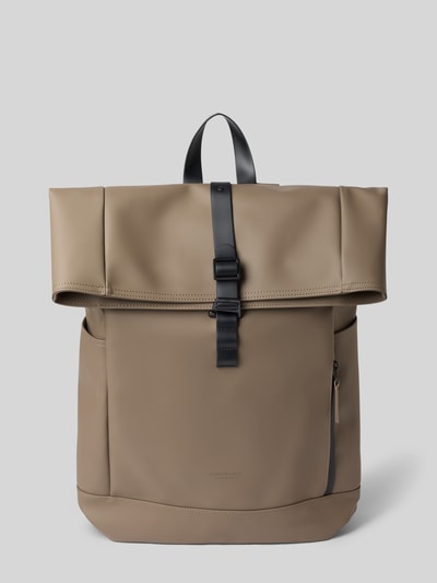 Productfoto, beige Rucksack mit Rolltop Modell 'Splash' van GASTON LUGA, mat oppervlak, gesp, verstelbare schouderriem, steekvak, ritsvak, hoofdvak, korte draaghengsel, 42x61x12 cm, ideale heren rugzak