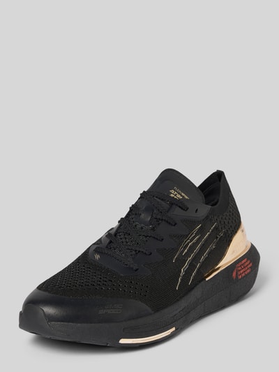 Produktfoto, czarne sneakersy z tkaniny, zaokrąglony kształt, wiązanie, detale z logo, fakturowana podeszwa, model 'ATOMIC SPEED' od PLEIN SPORT, wysokość obcasa w rozmiarze 44: 5 cm, wysokość cholewki: 7 cm, szerokość cholewki: 10 cm