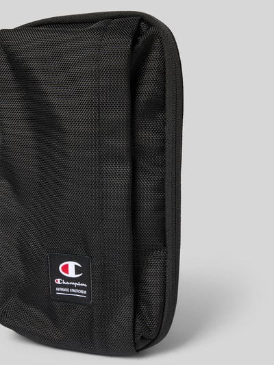CHAMPION Torebka na długim pasku z detalem z logo Czarny 5