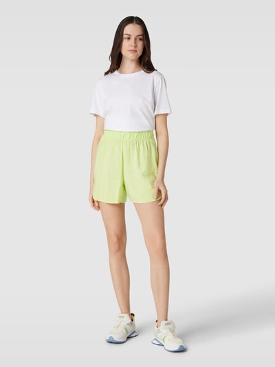 Vero Moda Shorts mit elastischem Bund Modell 'QUEENY' Hellgruen 1