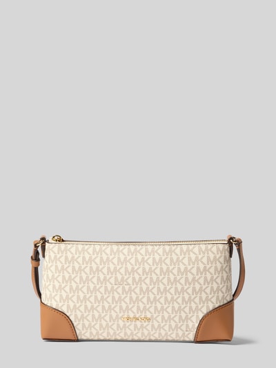Produktfoto, Handtasche mit Allover-Logo-Print Modell 'Murphy' von MICHAEL Michael Kors w beżowych i brązowych odcieniach, tekstura płócienna, srebrny suwak, smukły pasek na ramię, główna komora na suwak, logo z przodu, kieszeń wewnętrzna na suwak, szerokość w rozmiarze 1: 25 cm, długość w rozmiarze 1: 15 cm, głębokość w rozmiarze 1: 5 cm, długość paska w rozmiarze 1: 112 cm