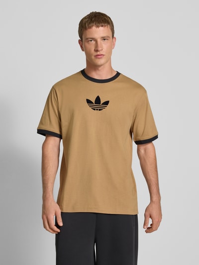 adidas Originals T-Shirt mit Logo und Rundhalsausschnitt Mittelbraun 4