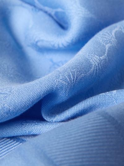 Produktfoto, Schal mit Allover-Logo-Stitching Modell 'Agota' von JOOP! aus Reine Modal, Rechteckig, strukturierte Oberfläche in Hellblau