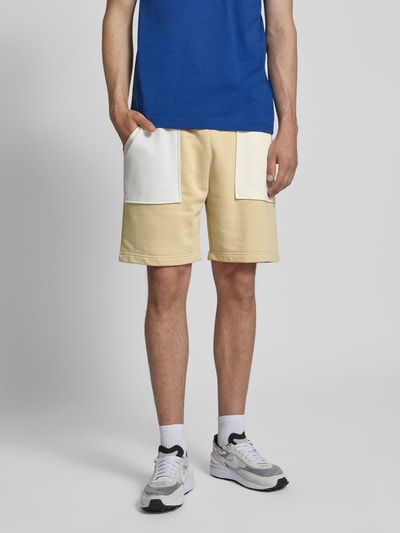 The North Face Regular fit sweatshorts met opgestikte zakken, model 'TERRY' Beige - 4