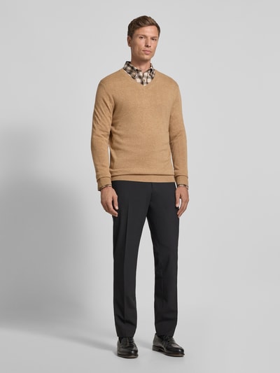 Christian Berg Men Strickpullover aus Wolle-Kaschmir-Mix mit V-Ausschnitt Sand Melange 1