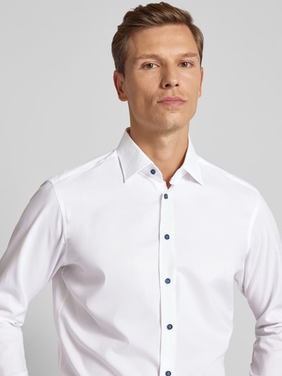 Christian Berg Men Regular Fit Business-Hemd mit Kentkragen Weiss 3