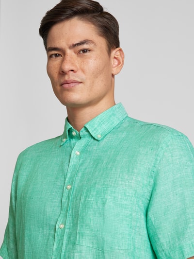 Christian Berg Men Koszula lniana o kroju regular fit z kołnierzykiem typu button down Jabłkowozielony 3