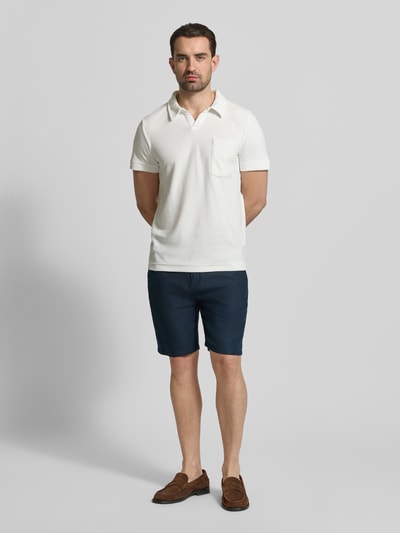 Lindbergh Relaxed Fit Poloshirt mit V-Ausschnitt Offwhite 1