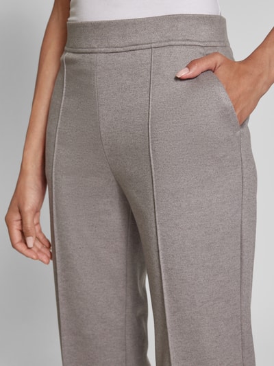 Christian Berg Woman Flared stoffen broek met vaste persplooien Taupe - 3