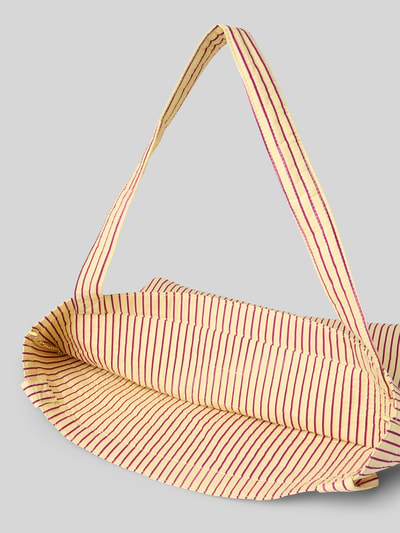 Produktfoto, Tote Bag mit Logo-Patch Modell 'Poplin' von STUDIO NOOS, kremowe i bordowe paski, otwarta komora, długi rączka, Szerokość w rozmiarze 1: 58 cm, długość 46 cm, głębokość 74 cm, długość rączki 8 cm, tekstura gładka