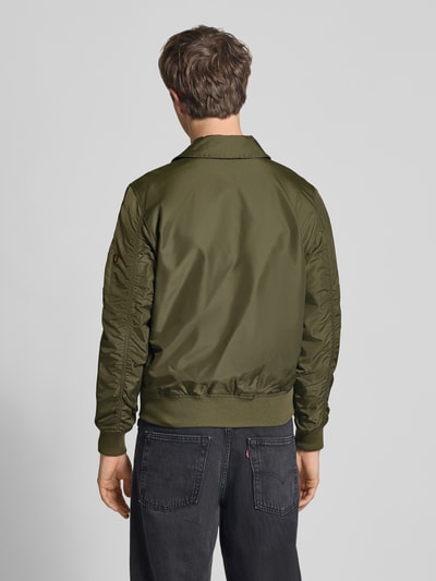 Alpha Industries Regular Fit Bomberjacke mit Logo-Patch Oliv 5