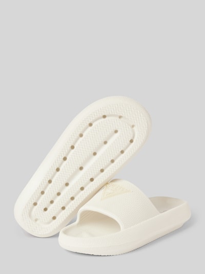 Guess Slides mit Label-Badge Offwhite 4