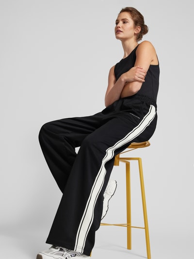 TheJoggConcept Wide Leg Sweatpants mit Label-Schriftzug Modell 'SIMA' Black 3