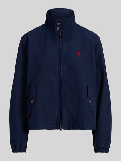 Produktfoto, Regular Fit Blouson aus reiner Baumwolle von Polo Ralph Lauren, granatowy, jednolity, krój regular fit, stójka, długi rękaw, elastyczne mankiety i dół, zapięcie na dwukierunkowy zamek, boczne kieszenie z patkami, detal z logo, materiał bawełna