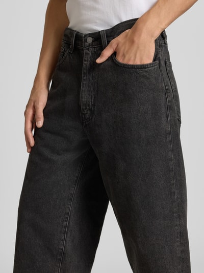 Levi's® Bermudy o kroju relaxed fit z frędzlami model ‘478 BAGGY CAPRI’ Czarny 3