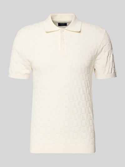 Produktfoto, Regular Fit Poloshirt mit Strukturmuster von MCNEAL in Creme, reine Baumwolle, Strick-Optik, Polokragen vor grauem Hintergrund