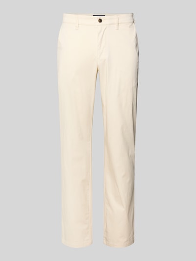 Produktfoto, Chino mit Eingrifftaschen von Christian Berg Men in Beige, Baumwoll-Elasthan-Mix, Regular Fit, sichtbare Taschen und Knopf.